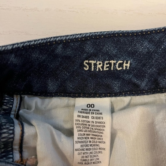 American Eagle Floral Embroidered Denim Shorts - Picture 8 of 8